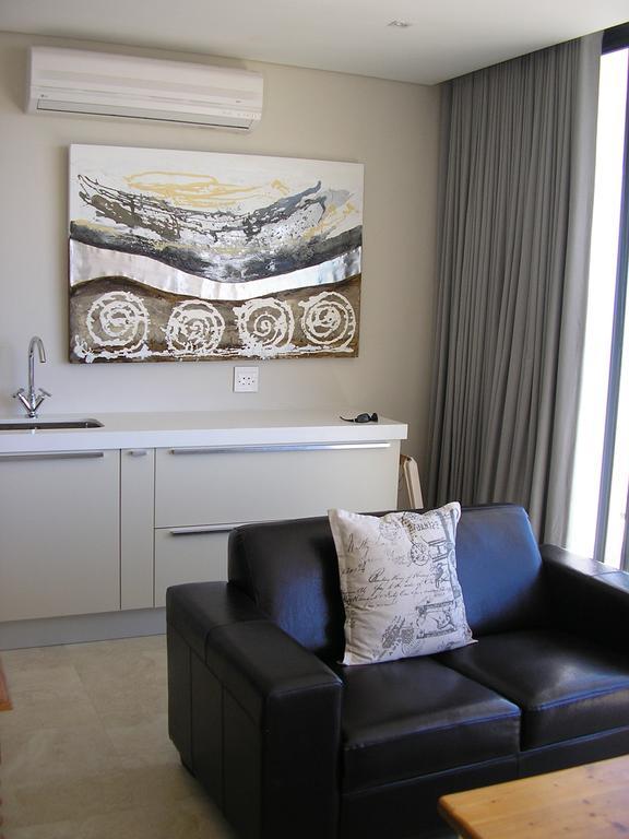 Camps Bay Studio Guesthouse - Studio Кейптаун Стая снимка