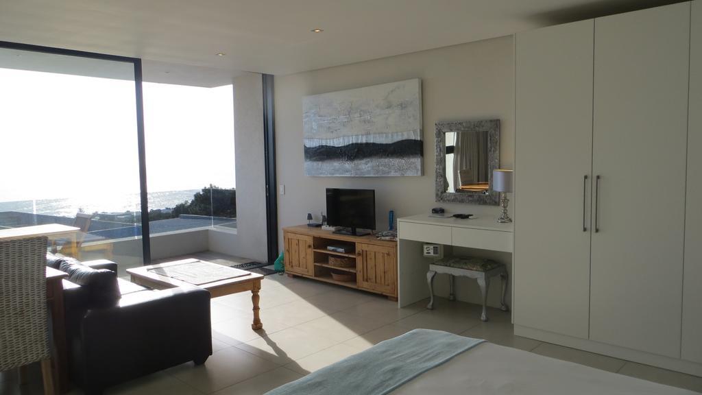 Camps Bay Studio Guesthouse - Studio Кейптаун Екстериор снимка