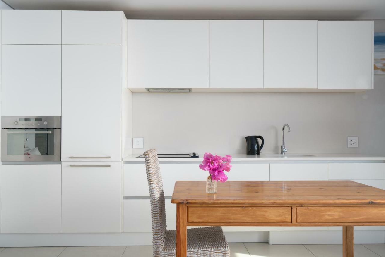 Camps Bay Studio Guesthouse - Studio Кейптаун Екстериор снимка
